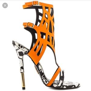 Brand New!! Never worn!! Gladiator style stiletto